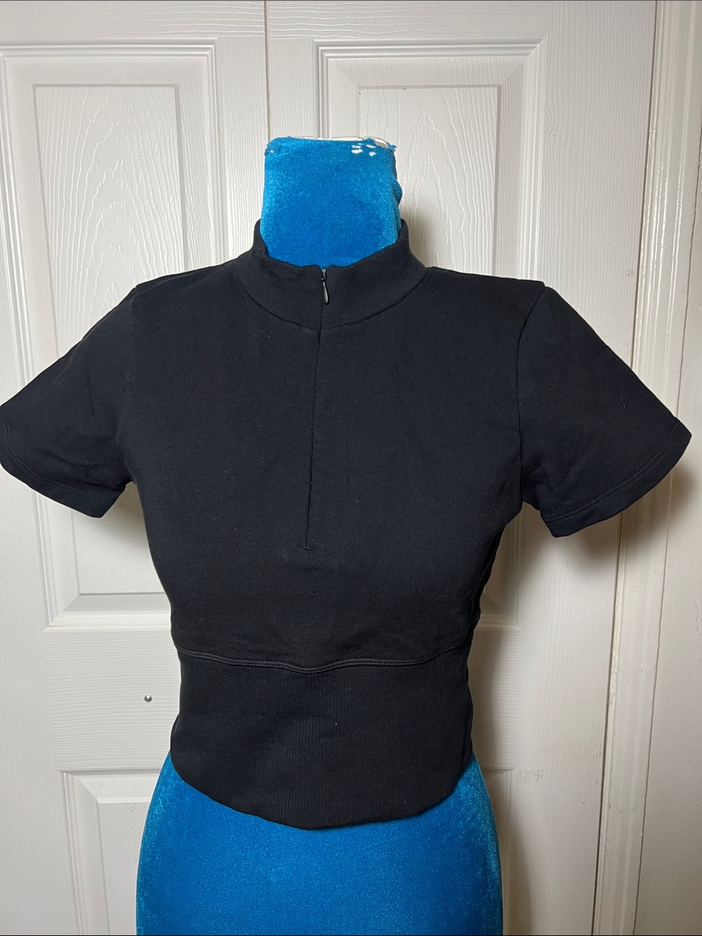 Alo yoga Black Quarter zip Crop Top Women’s Small